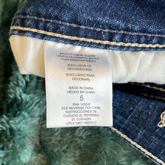 Wall Flower Denim Shorts - Picture 3 of 4